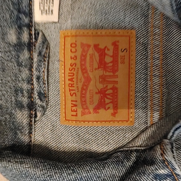 Levi's US S Short Jean Jacket with Arm Lace Up Detail - Picture 4 of 11